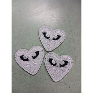 Ergonflow Iron Sew on Applique Patch : Heart Eyes (3 Patches) White